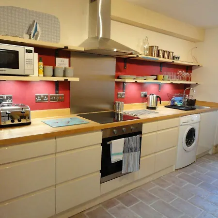 Apartment The Little Luckwell By Cliftonvalley *